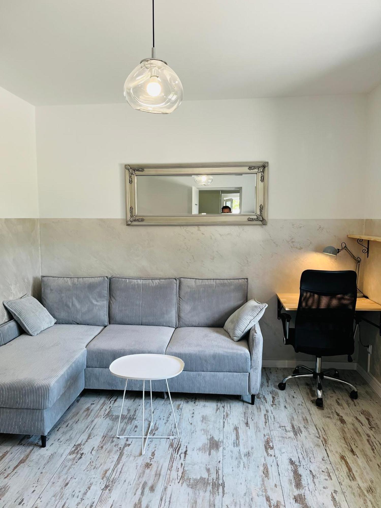 Appartamento Apartament Ogrodowy Miechów Esterno foto