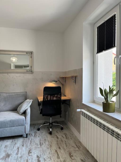 Appartamento Apartament Ogrodowy Miechów Esterno foto